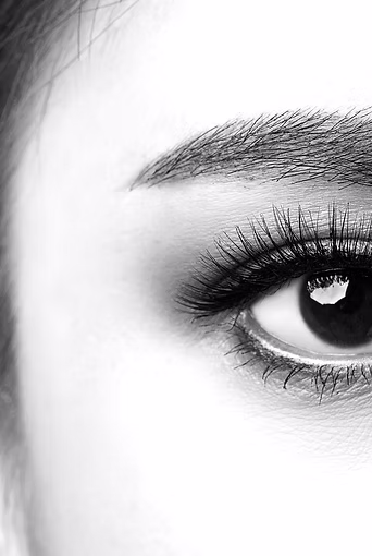 Eyes _edited.jpg Maria Galland Paris
